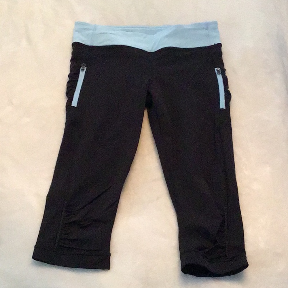 Lululemon running crops (6)
